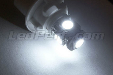 2 x T10 W5W LED-Lampen Philips Ultinon PRO6000 12V - Weiß 8000K