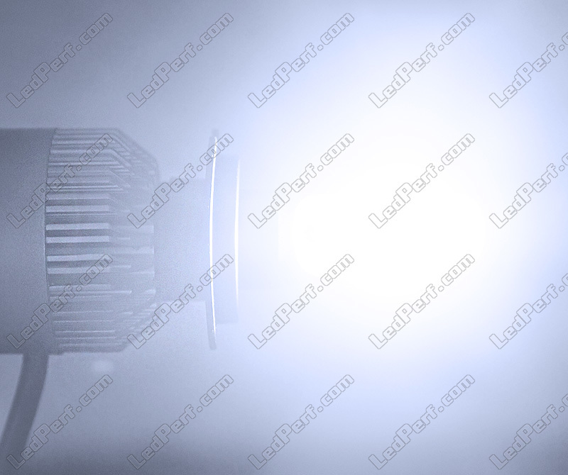 H3 LED-Lampe, belüftet, speziell für Motorräder und Roller - All in One  Technologie