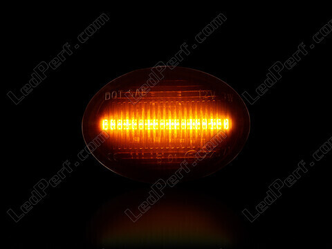 Maximale Beleuchtung der dynamischen LED-Seitenblinker für Fiat 500 L