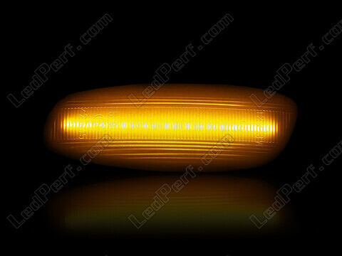 Maximale Beleuchtung der dynamischen LED-Seitenblinker für Peugeot 3008