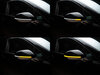 Verschiedene Phasen der Lichtabfolge der dynamischen Osram LEDriving® Blinker für Volkswagen Golf 7 Außenspiegel