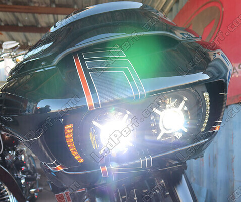LED-Scheinwerfer für Harley-Davidson Road Glide 1745 (2017 - 2022)