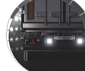 LKW mit 2 Rückfahrscheinwerfer LED Osram LEDriving Reversing FX120S-WD in Betrieb